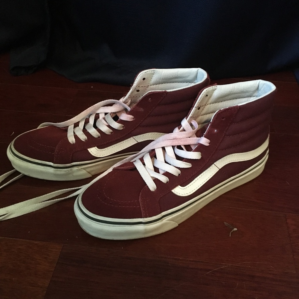Hightop burgundy vans